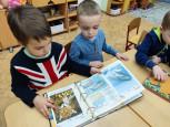 На тематической неделе "Моя Россия ", беседа "Красная книга России
