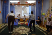 Спортивный досуг " Папа, мама, я - спортивная семья"