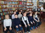 Патриотический час «Защитником быть-Родине служить!»