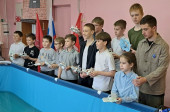 мастер-класс по запуску моделей кораблей в бассейне для учащихся школы №2