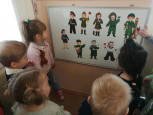 "Мы помним! Мы гордимся!" - отчет о проведенных мероприятиях в группе "Ягодка"  в преддверии Дня Победы.