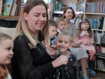 Участие детей группы "Рябинка" в конкурсе стихов о маме.