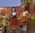Осенний праздник в средней группе