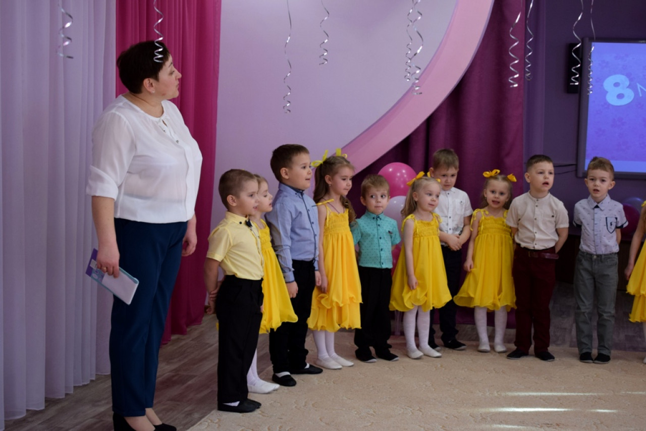 Утренник 8 Марта "Волшебный цветок желаний"