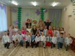 Праздничный утренник "Сюрприз Весны".