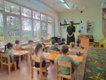 НОД во второй младшей группе  по художественно-эстетическому развитию «В гости к нам пришла матрёшка»