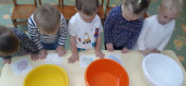Игры-эксперименты. Опыт "Волшебница водица"