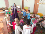 НОД  ПО НАРОДНОМУ  ДЕКОРАТИВНО-ПРИКЛАДНОМУ ИСКУССТВУ  «ЯРМАРКА»  