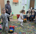 совместное развлечение с родителями ко Дню матери  в средней группе «Ах, какая мама!»