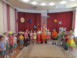Праздник "Мы живем в России"