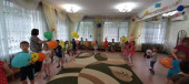 Летнее развлечение "Шары разноцветные над землей парят"