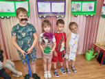 Тематическое развлечение "День семьи, любви и верности"