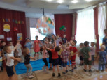 Тематическое развлечение "День семьи, любви и верности"