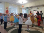 Праздник с участием родителей "Осень в гости к нам пришла" 