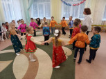 Концерт "Хороша ты, сторонушка русская..." Дети страших и средней группы. (Проект Великая Россия - Родина моя). Музыкальный руководитель Балашова А.В.