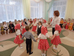 Концерт "Хороша ты, сторонушка русская..." Дети страших и средней группы. (Проект Великая Россия - Родина моя). Музыкальный руководитель Балашова А.В.