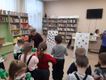 Экскурсия в библиотеку №20, посвященная Дню защитника отечества.
