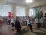 Утренник, посвященный Международному Женскому дню 8 Марта (старшая группа - 1, воспитатели Кузнецова Т.А., Куркула Е.Ю.)