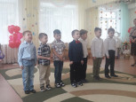 Утренник, посвященный Международному Женскому дню 8 Марта (старшая группа - 1, воспитатели Кузнецова Т.А., Куркула Е.Ю.)