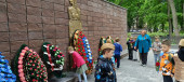 Экскурсия в парк "Орленок". Возложение цветов к мемориалу и могилам павшим воинам в ВОВ.