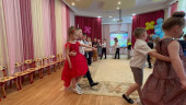 Выпускной бал Подготовительная группа - 3 (воспитатель Гаврилова Л.Е., музыкальный руководитель Вербицкая Т.П.)