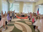 Митинг, посвященный "Дню памяти" (22 июня) Воспитатели Куркула Е.Ю., Медведева Л.А., музыкальный руководитель Балашова А.В.