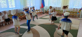 Летний праздник "Белые кораблики" 1, 2 мл.гр воспитатель Сычева Ю.С.