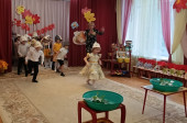Праздник с участием родителей "Закружила листва золотая..." часть 3