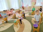Международный женский день (8 Марта) - утренник 2 младшая группа - 1