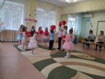 Международный женский день (8 Марта) - утренник старшая -1 группа