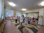 Международный женский день (8 Марта) - утренник старшая -1 группа