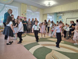 Международный женский день (8 Марта) - утренник подготовительная -1 группа