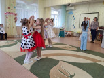 Международный женский день (8 Марта) - утренник подготовительная -1 группа