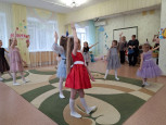 Международный женский день (8 Марта) - утренник подготовительная -2 группа