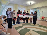 Международный женский день (8 Марта) - утренник подготовительная -2 группа