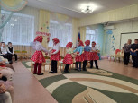 Международный женский день (8 Марта) - утренник подготовительная -2 группа