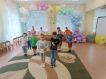 Концерт для родителей "Музыкальная акварель" хореограф Желнинская И.В.