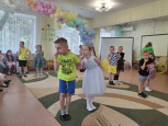 Музыкальный фестиваль "Лето, солнце, дружба - вот что детям нужно!"
