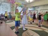 Музыкальный фестиваль "Лето, солнце, дружба - вот что детям нужно!"