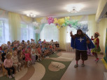 Интерактивный спектакль - шутка "В поисках волшебной Землянички" из цикла "Эколята-дошколята" 
