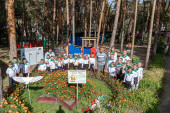 В РЖД детский сад №24 торжественно открыли "Островок памяти" - часть 2