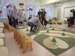 Праздник "Зарница", посвященный 23 февраля (совместно с родителями, старшая группа - 1) 