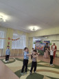 Утренник в средней группе - 1 , посвященный Международному женскому дню 