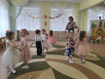 Утренник в первой младшей группе - 1 , посвященный Международному женскому дню