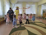 Утренник в первой младшей группе - 2 , посвященный Международному женскому дню