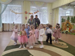 Утренник в первой младшей группе - 2 , посвященный Международному женскому дню