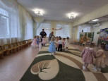 Утренник в первой младшей группе - 2 , посвященный Международному женскому дню
