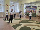 Утренник, посвященный Международному женскому дню (старшая -1)