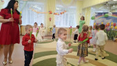 Утренник, посвященный Международному женскому дню (2 младшая - 1) воспитатель Ильина О.И. 