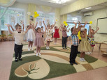 Праздник "Миром правит любовь", посвященный Всероссийскому дню " Семьи, любви и верности" старшая - 1
